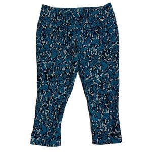 Nike Dri-Fit Cropped Patterned Leggings (Size Medium)